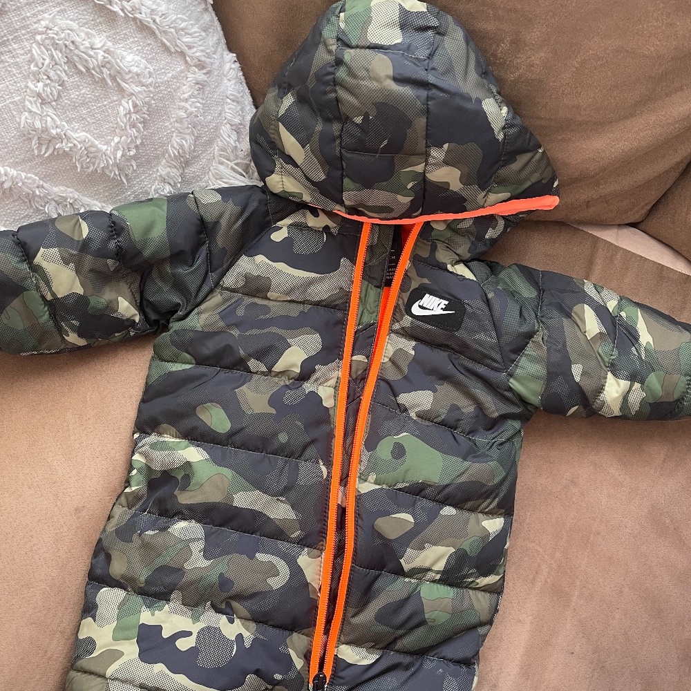 Baby clothes